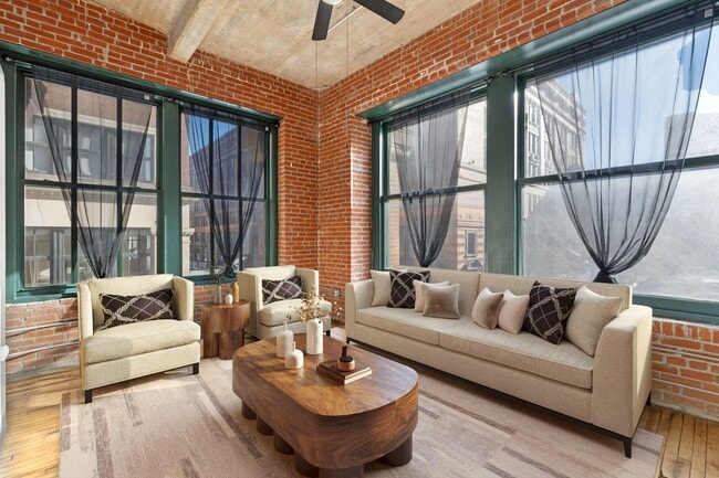 Interior Photo - Vista | On Wash Ave