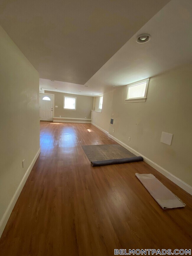 Foto del edificio - 622 Trapelo Rd