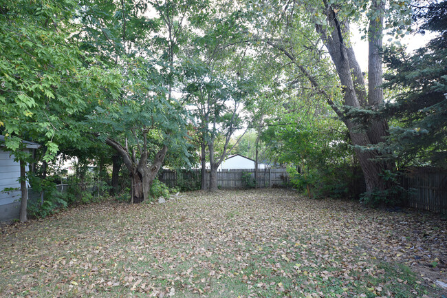 Building Photo - 5716 N 63rd St