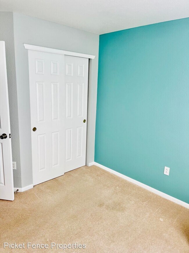 Foto del edificio - 3 br, 2 bath House - 1213 102nd ave