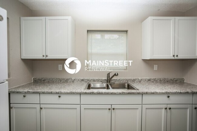 Foto del edificio - 3 Bedroom Pet-Friendly Home in Kansas City...