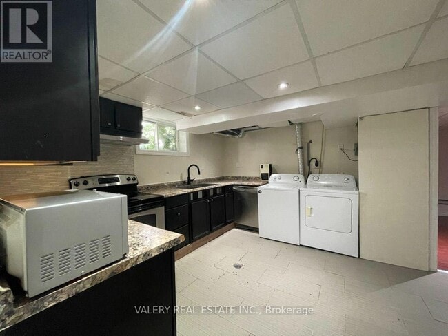 Building Photo - 73 Hickling Trail