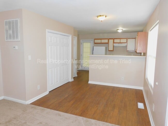 Foto del edificio - 909 Beaumont Ave