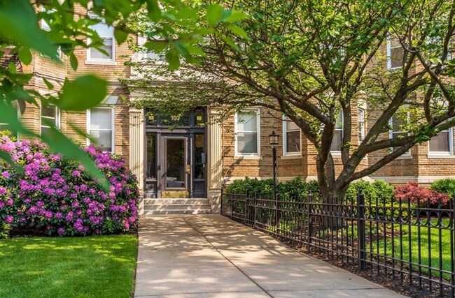 Foto del edificio - 109 Queensberry St