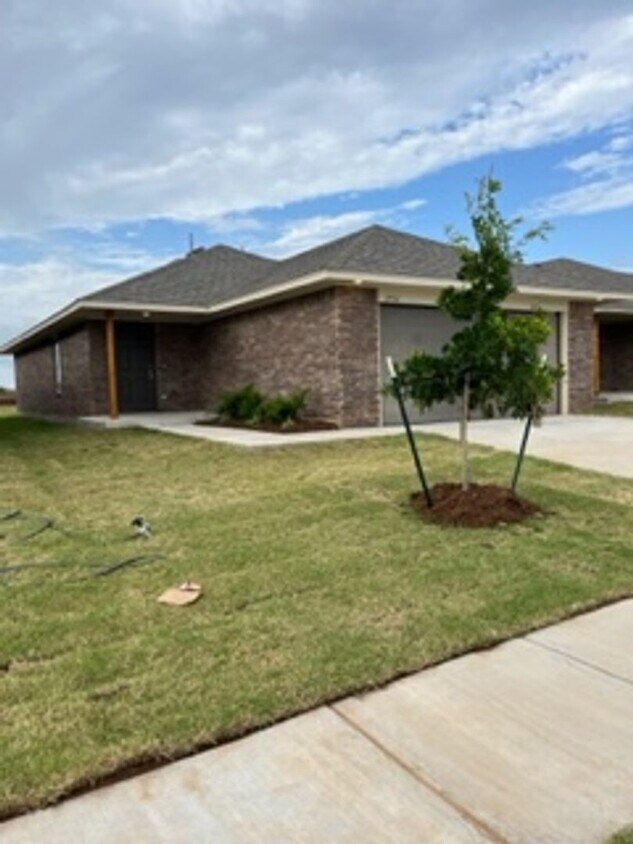 Foto principal - New and Move in ready!