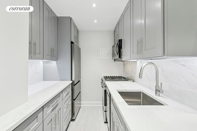 Foto del edificio - 77 W 55th St