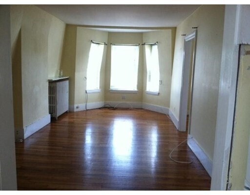 Building Photo - 135 Galen St