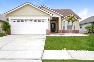 Building Photo - 3235 Crystal Creek Blvd