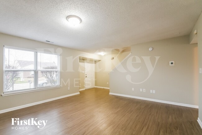 Foto del edificio - 19127 Fox Chase Dr