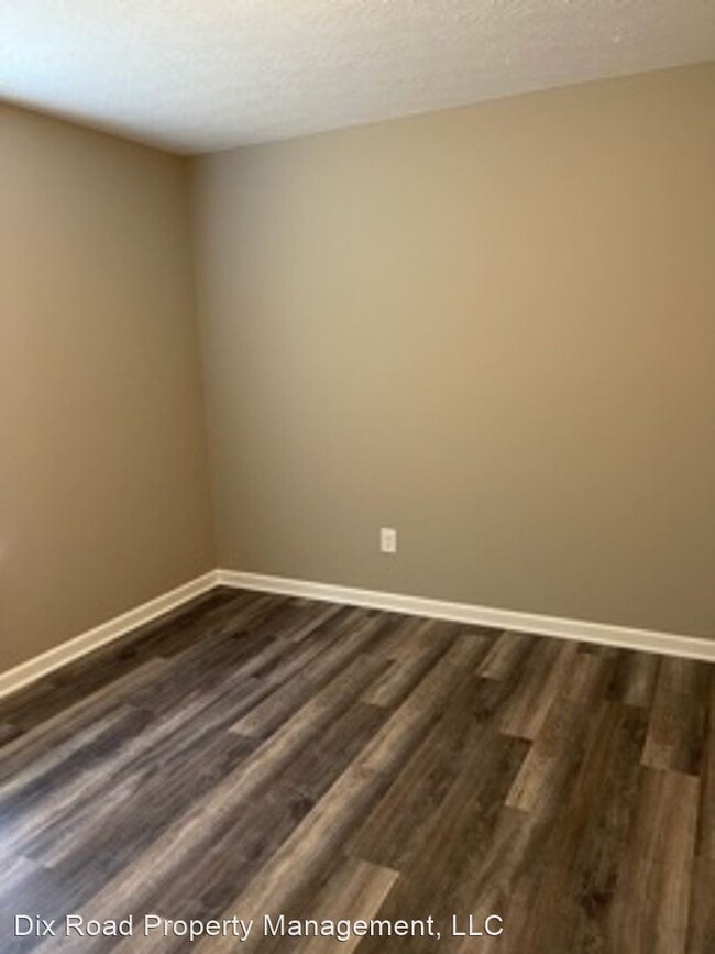 Building Photo - 4 br, 3 bath House - 1012 Golfview Drive,