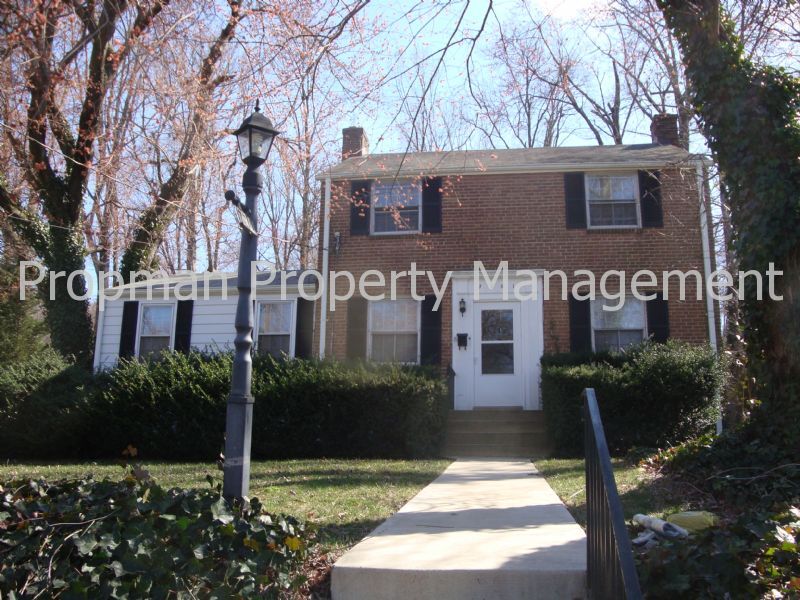 Primary Photo - Colonial located in Falls Church