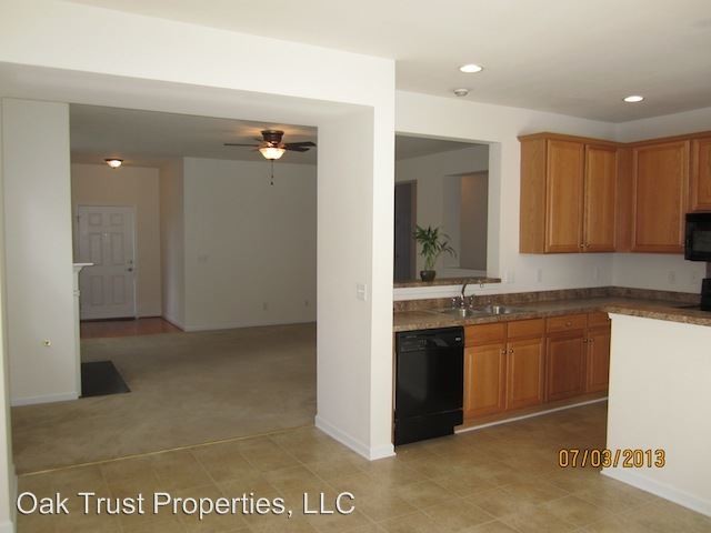 Building Photo - 3 br, 2 bath House - 4962 Wyman Blvd