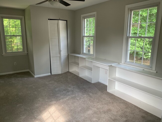 Bedroom - 55 Carver Ave