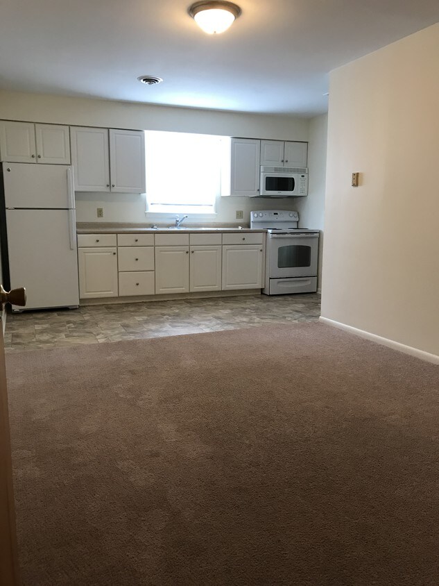 223 E Findlay St Unit Apt 4, Carey, OH 43316 223 E Findlay St Carey, OH Apartments for Rent