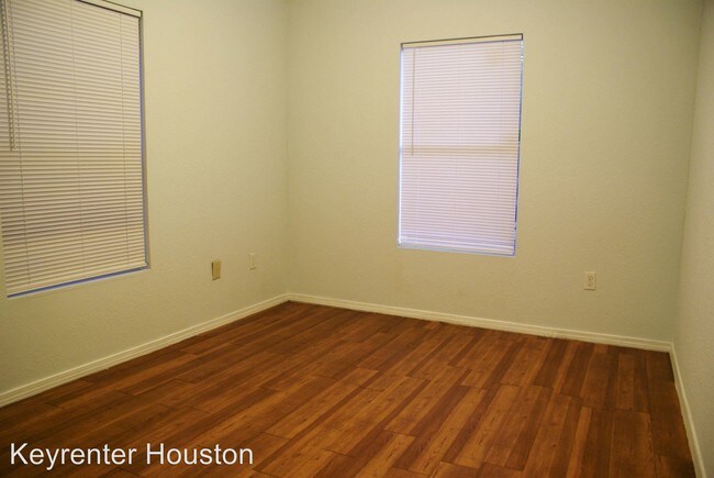 Foto del edificio - 2511 Rosalie St
