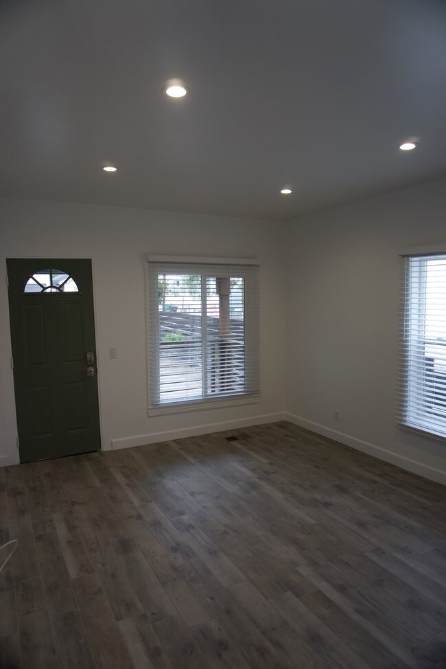 Foto del edificio - 2118 Kent St