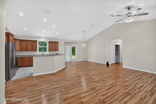 Foto del edificio - 1012 Fruit Cove Rd
