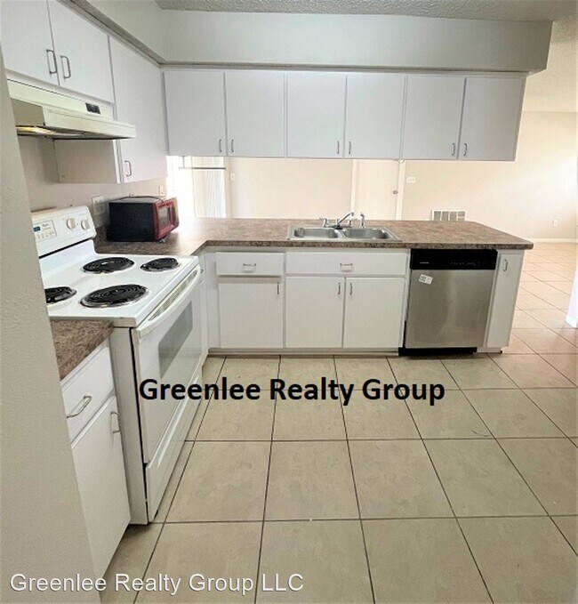 Foto del edificio - 2 br, 2 bath House - 7245 Carmel Ave