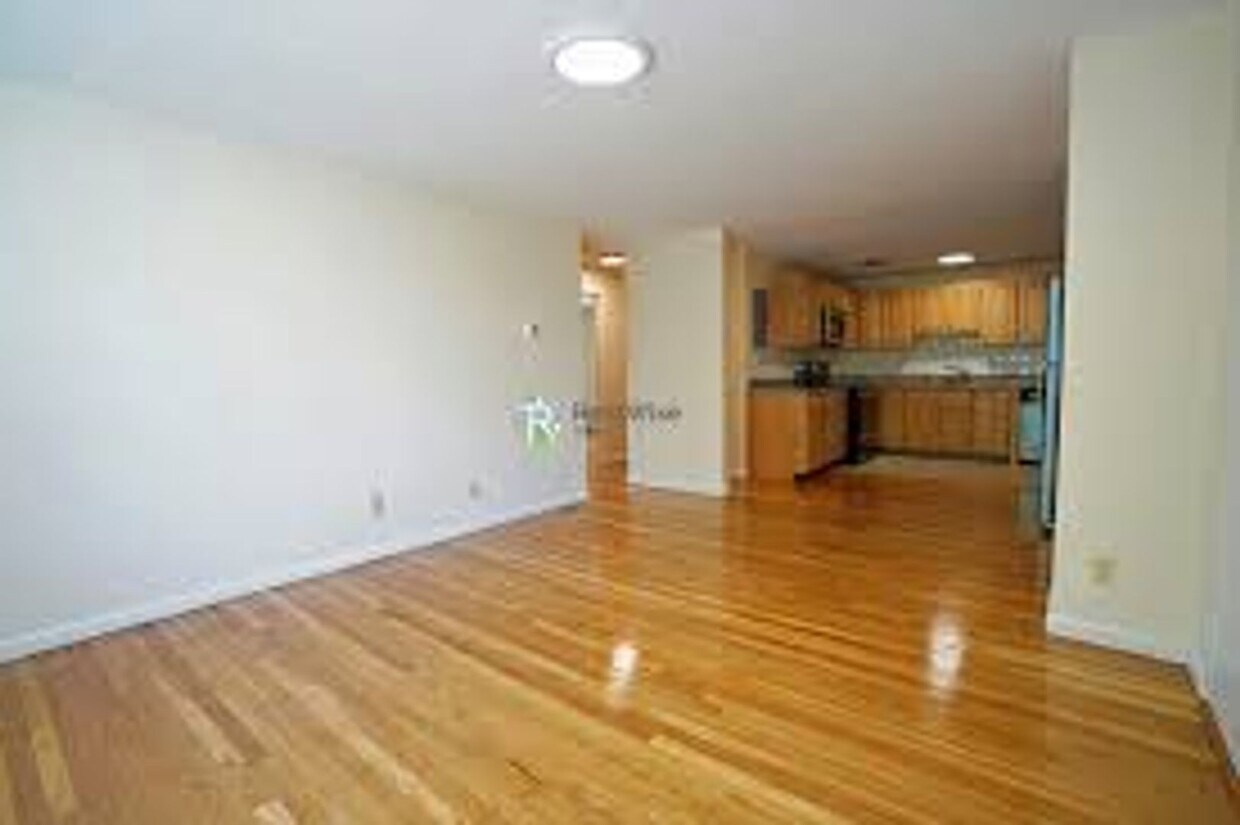 No Brokers Fee, Heat and Hot Water Include... - Convenient Location, In-Unit Washer and Dr...