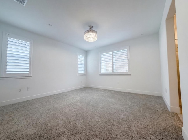 Foto del edificio - 914 Lucent St