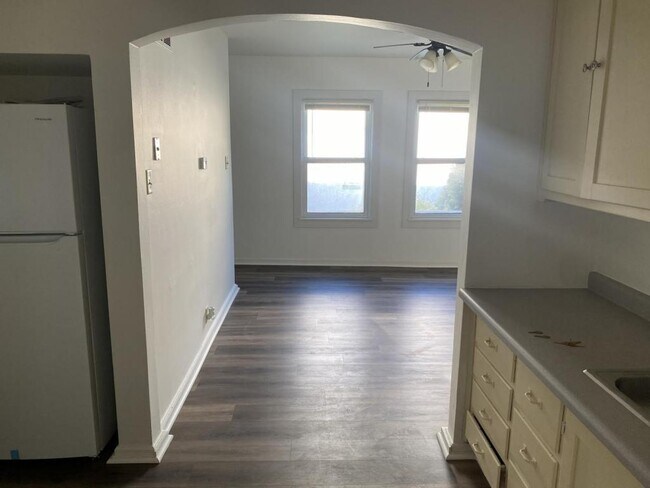 Foto del edificio - 1617 Dewey St