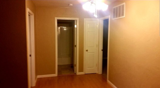 Foto del edificio - 509 Lanahan Dr