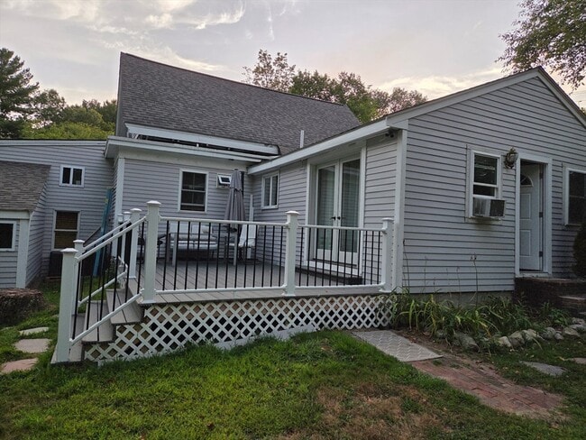 Building Photo - 114 Old Oaken Bucket Rd