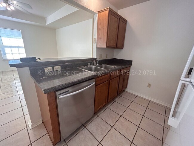 Foto del edificio - 3B/2B Duplex located on the South side of Fort Smith