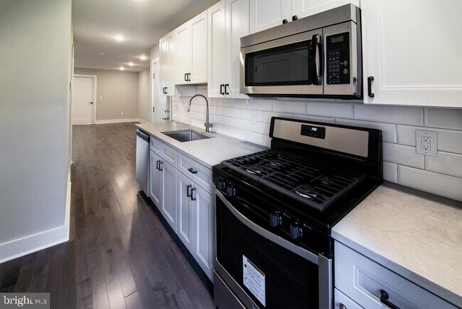 Foto del edificio - 5334 Cedar Ave
