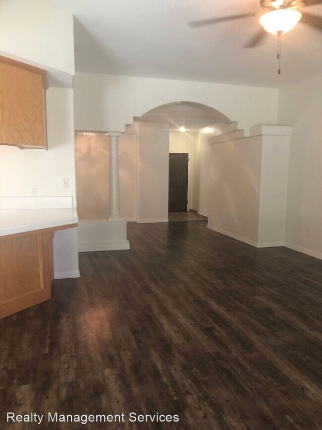 Foto del edificio - 4 br, 2 bath House - 10123 Iroquois Lane