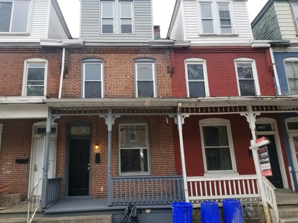 2206 Logan St, Harrisburg, PA 17110 Townhome Rentals in Harrisburg PA