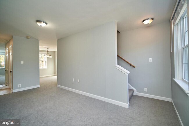 Building Photo - 4304 34th St S