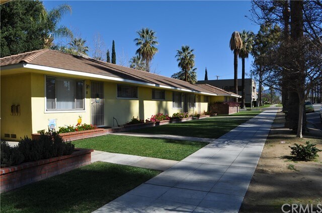 Foto del edificio - 6 Cypress Cir