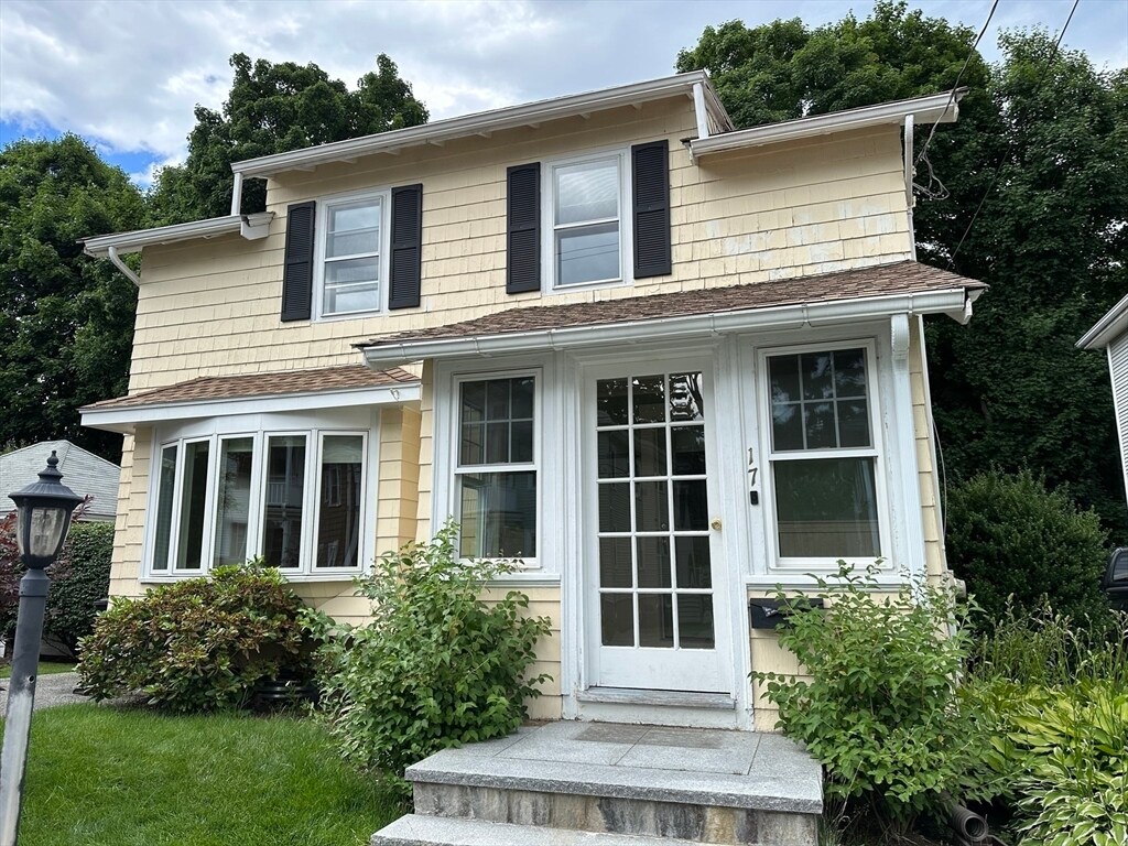 Primary Photo - 17 Russell Rd