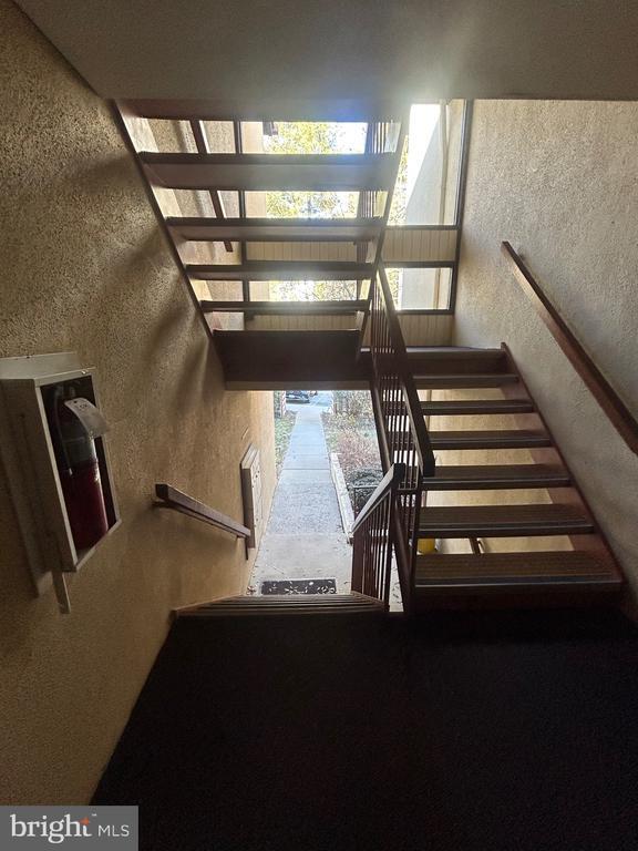 Foto del edificio - 5645 Harpers Farm Rd