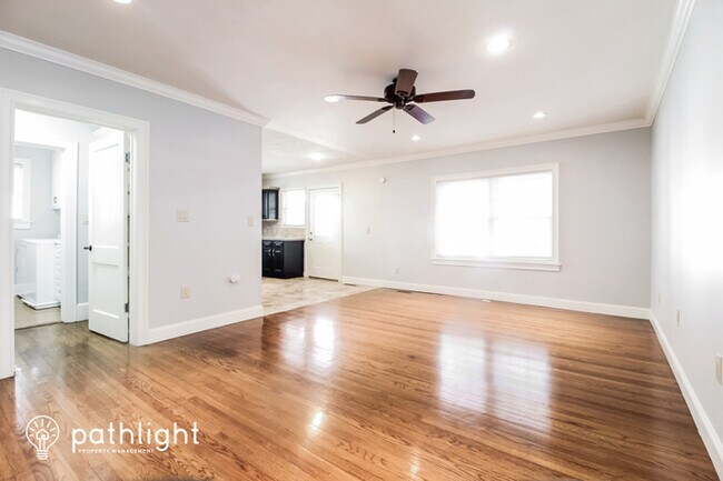 Building Photo - 304 E 2Nd Avenue, Easley, SC, 29640