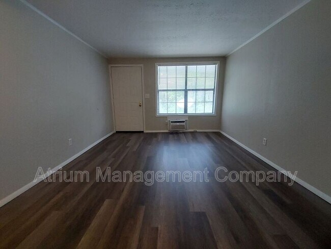 Foto del edificio - 1295 N Holland Pkwy