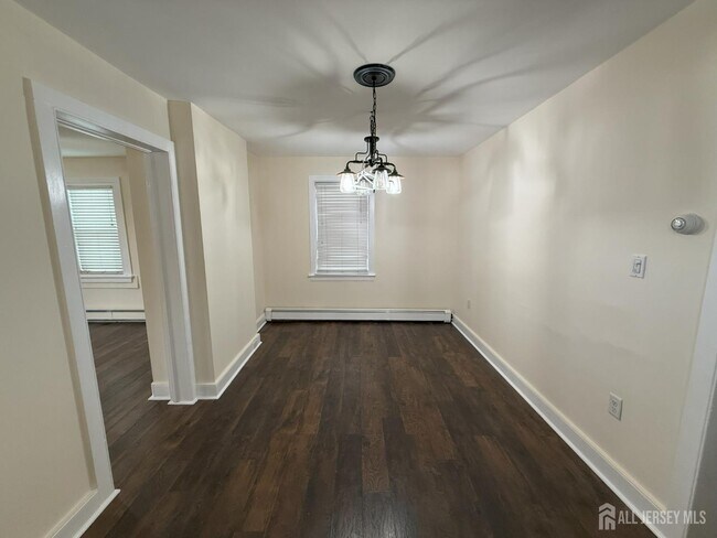 Foto del edificio - 861 Georges Rd