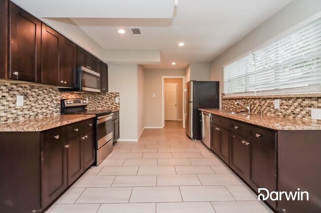 Building Photo - 15710 Highlands View Ct