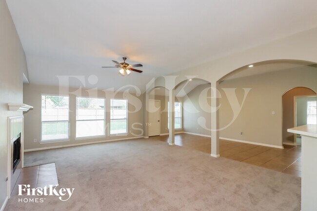 Building Photo - 8807 Rocky Knoll Ln