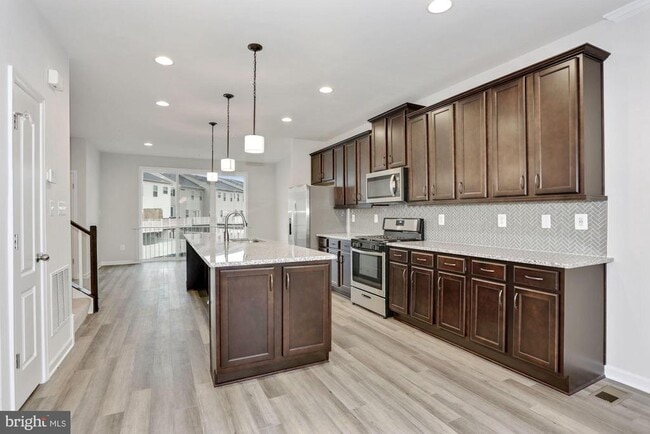 Foto del edificio - 5990 Passend Dr