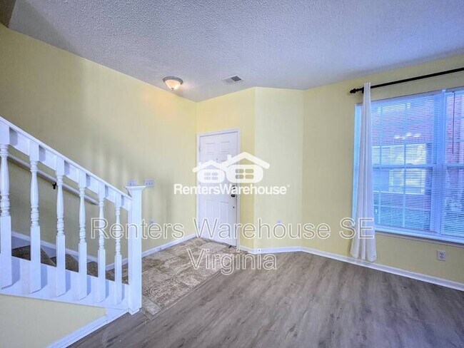 Foto del edificio - 5821 Ludington Dr