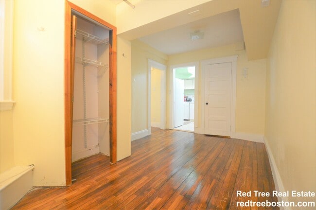 Building Photo - 309 Allston St