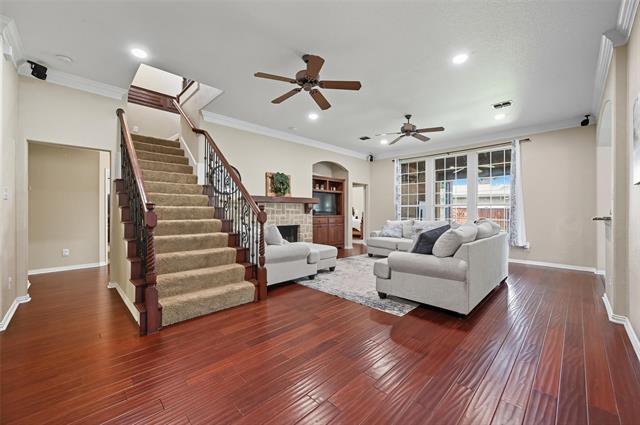 Building Photo - 2208 Cheshire Dr