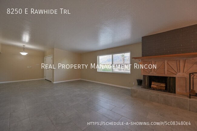 Foto del edificio - 8250 E Rawhide Trail