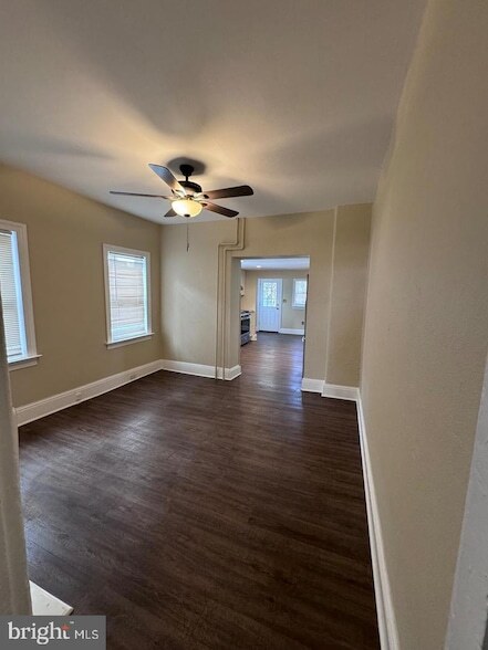 Foto del edificio - 222 W Union St