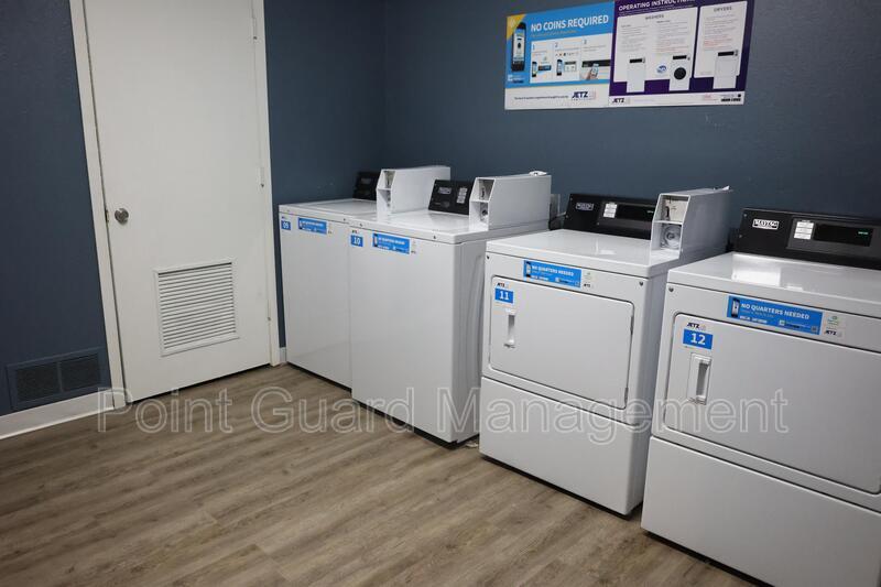 Foto del edificio - 844 N Waco Ave