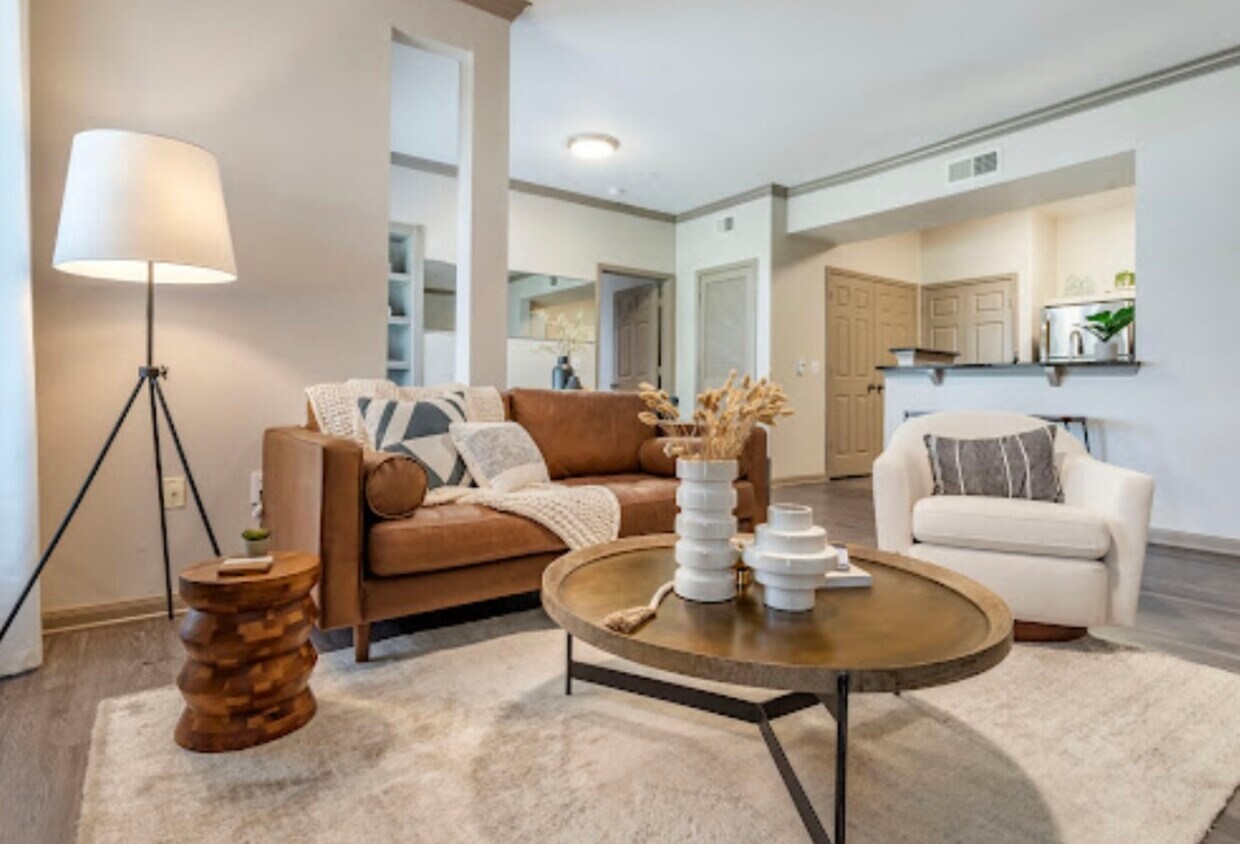 Foto principal - 18600 S Park View Dr