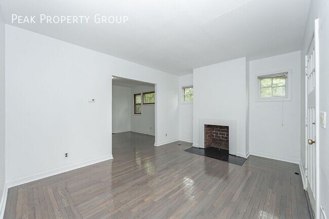 Building Photo - Welcome to 639 Probasco! Available Fall 2025!