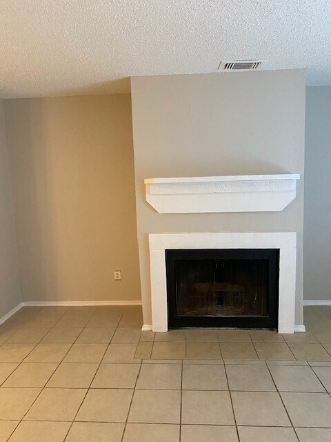 Building Photo - 15510 Blake Way St